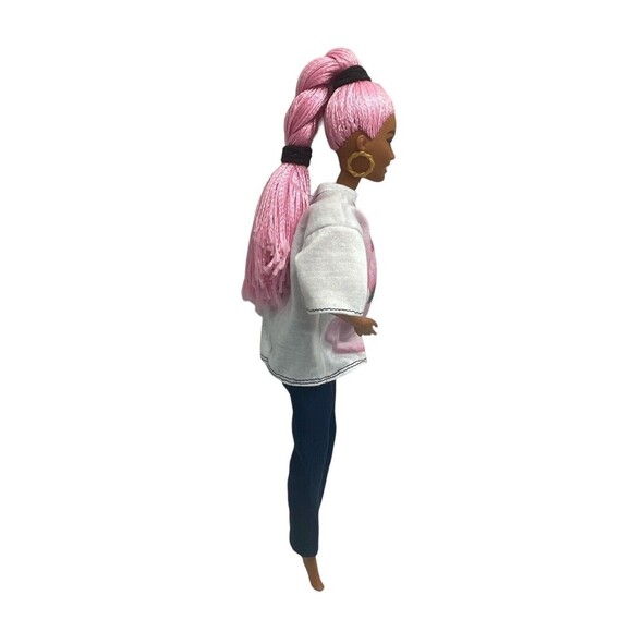 Barbie Extra Doll # 10 Very Long Pink Hair Braids Smiling Articulated 2021 - Picture 2 of 16